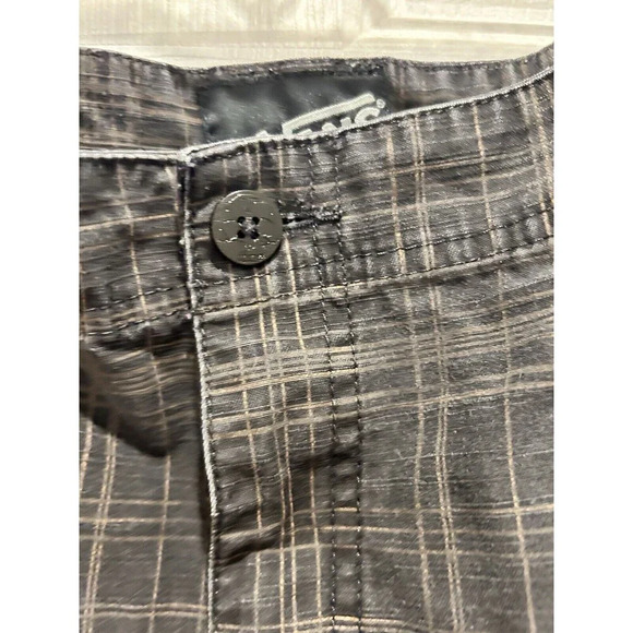 Vans Cargo Shorts Mens 30 Gray Charcoal Plaid 12" Inseam Skater 100% Cotton - Picture 6 of 9